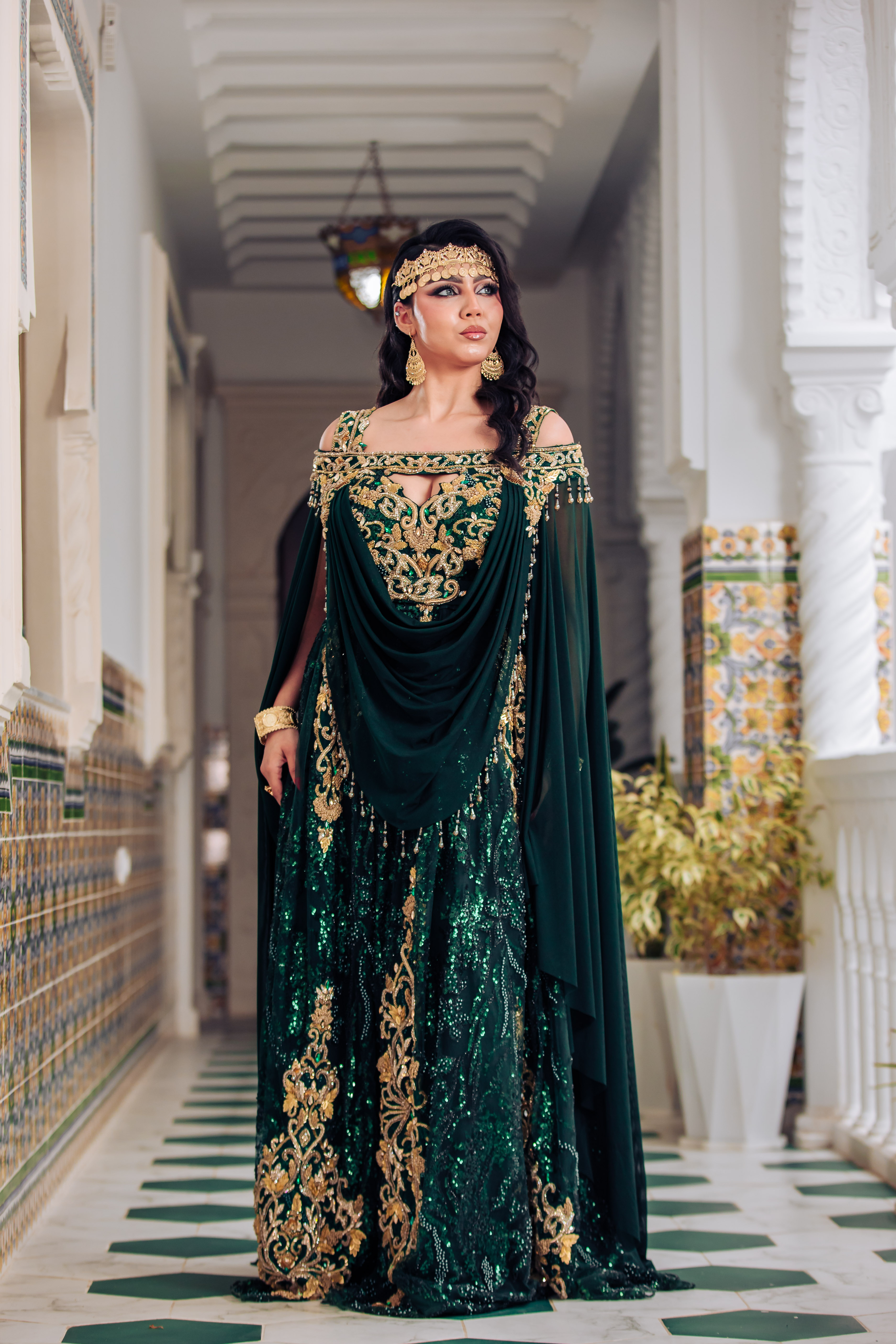 Tenue traditionnelle algérienne — Haïk Brodé